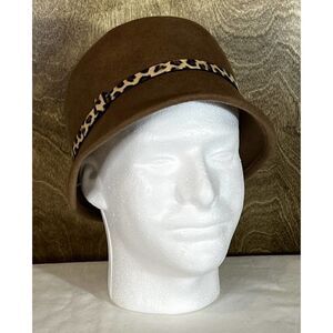 Brown Cloche‎ Hat with Leopard Print Band Retro Fashion Statement